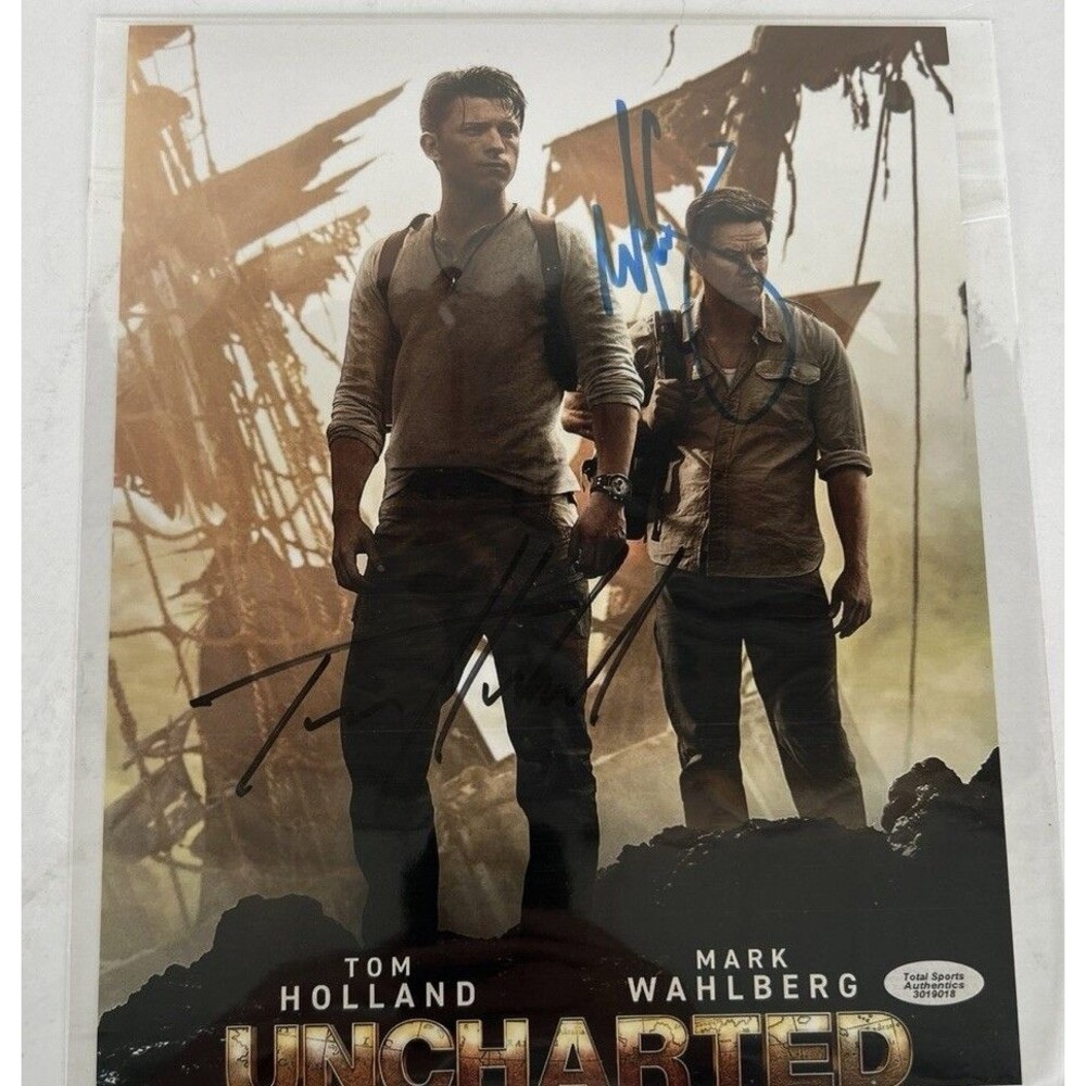 Tom Holland & Mark Wahlberg Signed Uncharted 8x10 Photo Autographed Dual COA